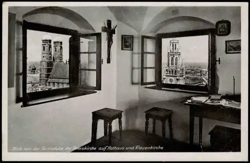 München Turmstube der Peterskirche auf Rathaus und Frauenkirche 1943