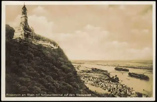 Rüdesheim (Rhein) Rhein mit Nationaldenkmal auf dem Niederwald 1937