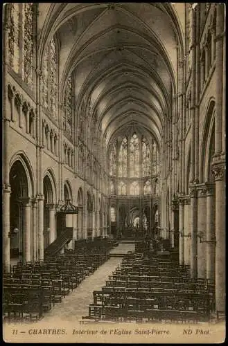 CPA Chartres Intérieur de l'Eglise Saint-Pierre 1910