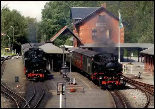 Dampflokomotive Schmalspurdampflokomotiven Reisezügen im Bahnhof Bertsdorf 2012