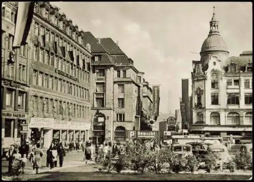 Leipzig Messehäuser Zentralmessepalast und Handelshof an der Kreuzung  1958