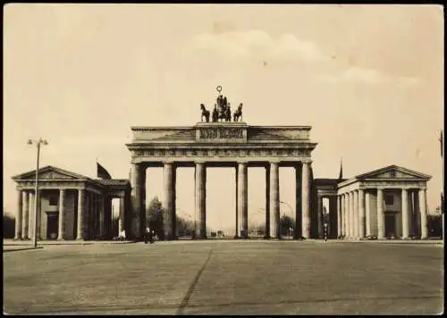 Ansichtskarte Mitte-Berlin Brandenburger Tor (aus Sicht von Ost-Berlin) 1959