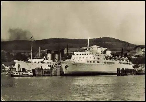 Schiffsfoto-AK (Ship Card) Eisenbahn-Fährschiff MS SASSNITZ 1959