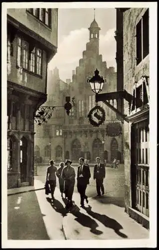 Ansichtskarte Frankfurt am Main Durchblick zum Römer Männer im Anzug 1962