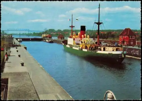 Holtenau-Kiel Holtenå Schiff, Schleuse Holtenau mit Hochbrücke 1969