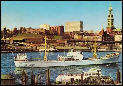 Ansichtskarte Altona-Hamburg Frachtschiff Hafen und St. Michaeliskirche 1969