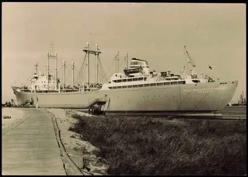 Rostock Rostock Schmarl, Traditionsschiff Typ "Frieden" Fotokarte  1976