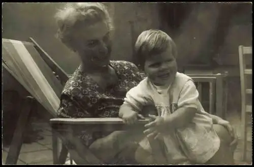 Ansichtskarte  Mutter mit Kind Strandliege 1964