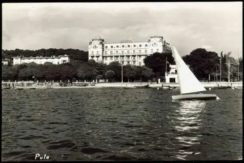 Postcard Pula Pola Panorama-Ansicht, Ortsansicht mit Segelboot 1969