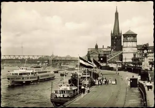 Ansichtskarte Düsseldorf Rheinufer mit dem Rheindampfer Europa 1966