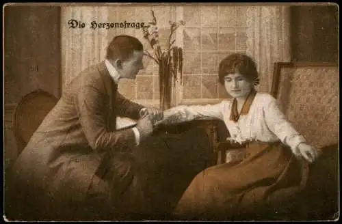 Ansichtskarte  Liebe Liebespaare - Love Mann und Frau im Wohnzimmer 1914