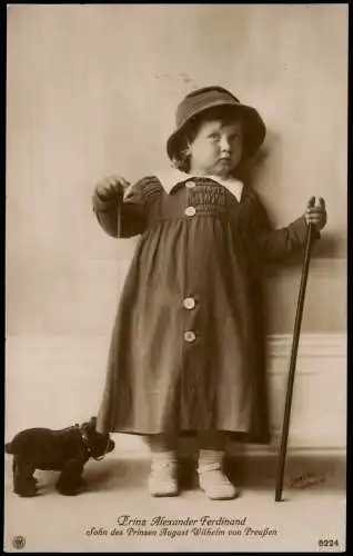 Ansichtskarte  Adel Monarchie Prinz Alexander Ferdinand mit Plüschhund 1918