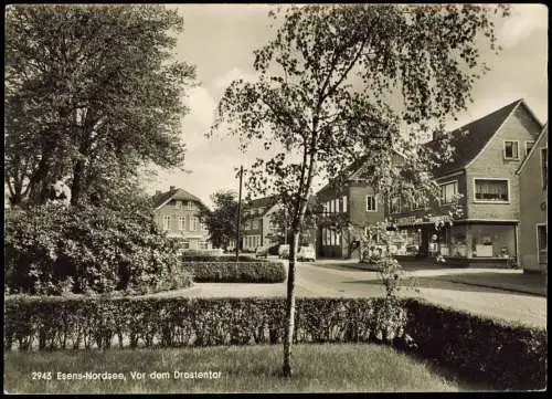 Ansichtskarte Esens Nordsee Straßenpartie vor dem Drostentor 1967