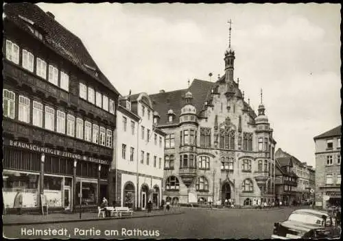 Ansichtskarte Helmstedt Partie am Rathaus, Auto und Geschäfte 1956