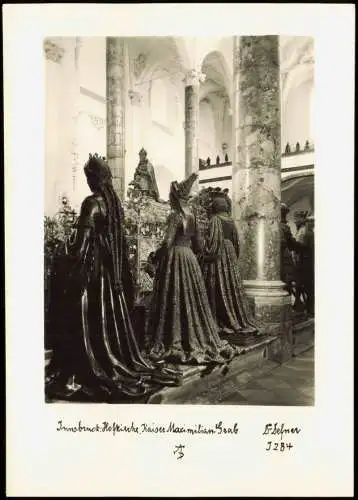 Ansichtskarte Innsbruck Hofkirche, Kaiser Maximilian. Grab 1961
