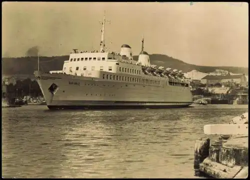 Schiff Schifffahrt Fähre der DDR Eisenbahn-Fährschiff MS SASSNITZ 1960