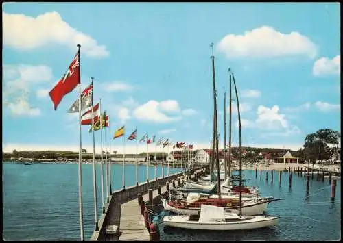 Ansichtskarte Strande Yachthafen mit Booten, Flaggen, beflaggter Steg 1968