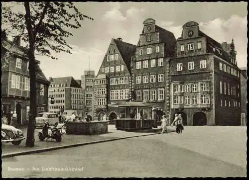 Bremen Partie Am Liebfrauenkirchhof, Roller, Autos, Gebäude 1960