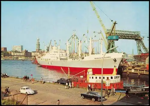Ansichtskarte Hamburg Hafen Frachtschiff Mercedes VW Käfer 1971