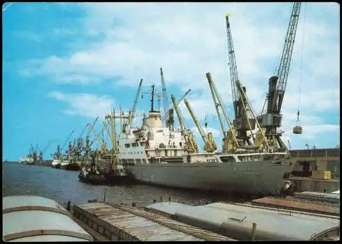 Rostock Hafen Schiff Frachtschiff (Edgar Andre) im Überseehafen 1974