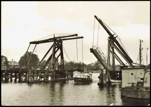 Ansichtskarte Wieck-Greifswald Wiecker Holzklappbrücke 1982
