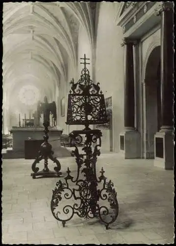 CPA Nancy Eglise des Cordeliers La nef vue du chœur 1962
