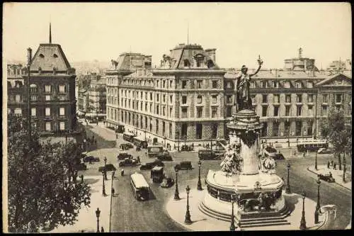 CPA Paris Place de la Republique 1930