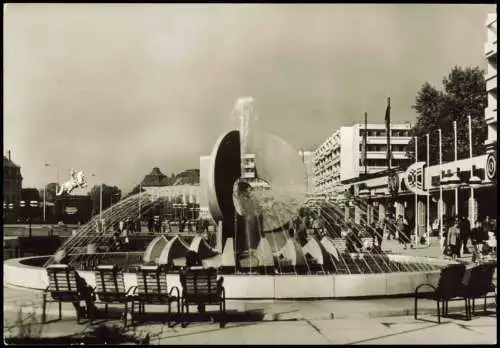 Innere Neustadt-Dresden Neustädter Markt Springbrunnen Fotokarte 1980