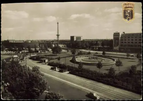 Charlottenburg-Berlin Reichskanzlerplatz mit Funkturm und Straßenbahn 1950
