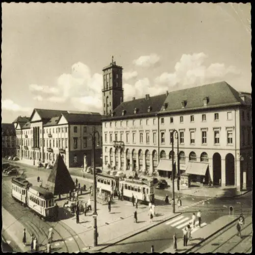 Ansichtskarte Karlsruhe Marktplatz mit Pyramide und Straßenbahnen 1960