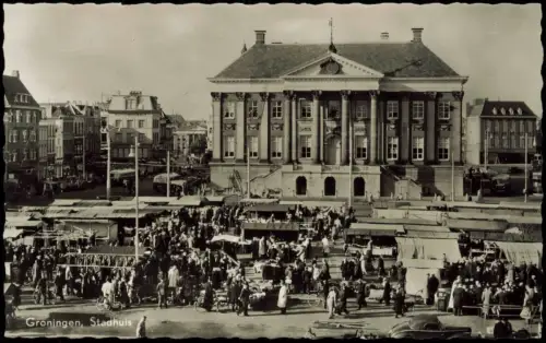 Postkaart Groningen Stadhuis Verkaufsstände 1950