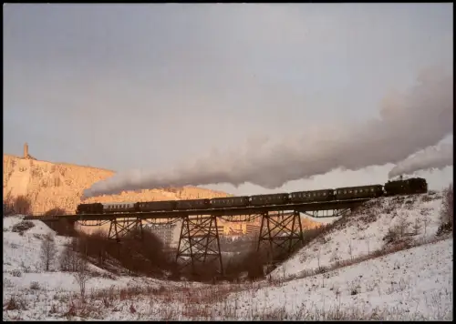 Ansichtskarte Oberwiesenthal Dampfzug auf Viadukt im Winter 1996