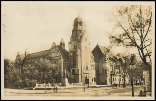 Magdeburg Kaiser-Friedrich-Museum Littfaßsäule - Fotokarte 1929