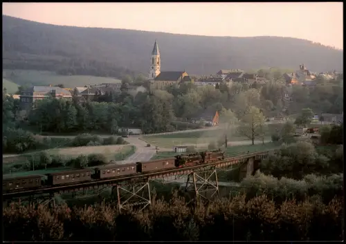 Oberwiesenthal Fichtelbergbahn überquert den Oberwiesenthaler Viadukt 1993