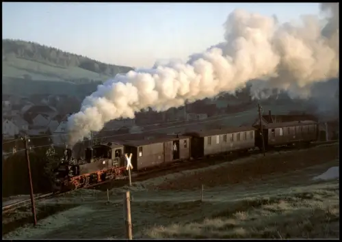 .Sachsen Schmalspurbahn Cranzahl-Oberwiesenthal mit Lok 99 1608-1 bei Neudorf 1999