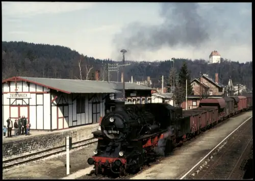 Ziegenrück/Saale Bahnhof mit Dampflok 58 1111 (UEF) mit Lgo 77456 1993