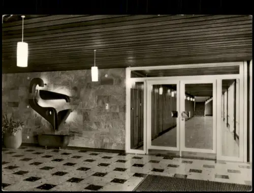 Bad Münder (Deister) Schule der Industriegewerkschaft - Eingangshalle 1968