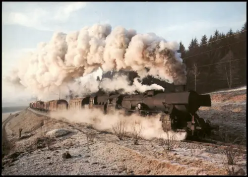 Güterzug-Lokomotive Baureihe 52 auf der Strecke Linz - Summerau 1980