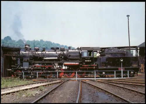 Aue (Erzgebirge) Dampflokomotive 58 1132 auf Drehscheibe Bahnbetriebswerk  1973