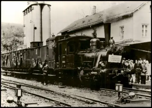 Ansichtskarte Lauter-Bernsbach Jubiläumszug mit Lok 98 7051 1958