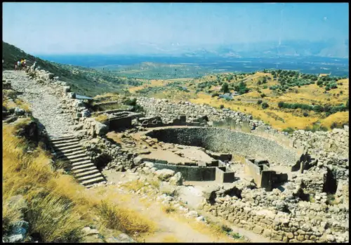 Postcard .Griechenland MYCENAE: The Grave Circle A from N MYCENES 1995