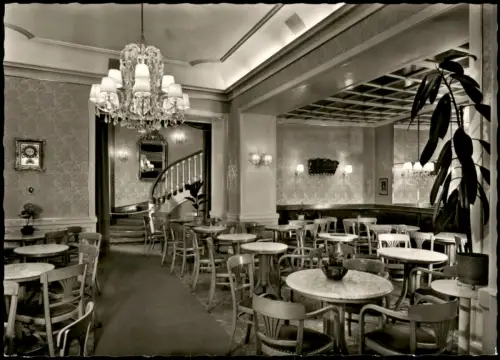 Ansichtskarte Bad Ischl Konditorei Cafe - Zauner, Gastraum 1968