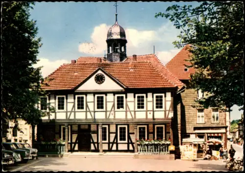Northeim Marktplatz Partie am Markt, kleines Geschäft, Autos 1960