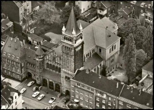 Nippes-Köln St. Bonifatius Kirche vom Flugzeug aus, Luftaufnahme 1965