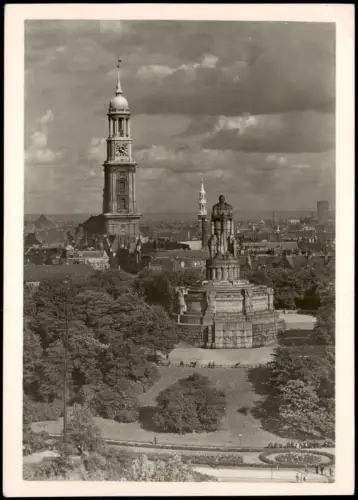 Ansichtskarte St. Pauli-Hamburg Bismarckdenkmal und St. Michaeliskirche 1960