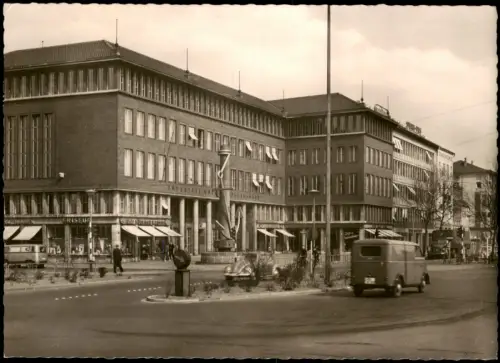 Ansichtskarte Duisburg Haus der Industrie Straßenszene 1958