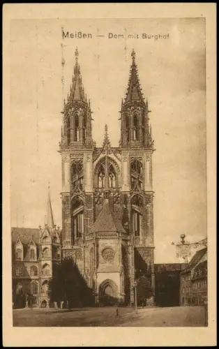 Ansichtskarte Meißen Dom mit Burghof 1922