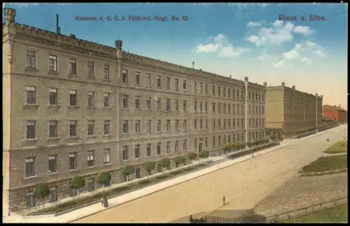Ansichtskarte Riesa Kaserne d. K. S. 3. Feld-Art.-Regt. No. 32. 1914