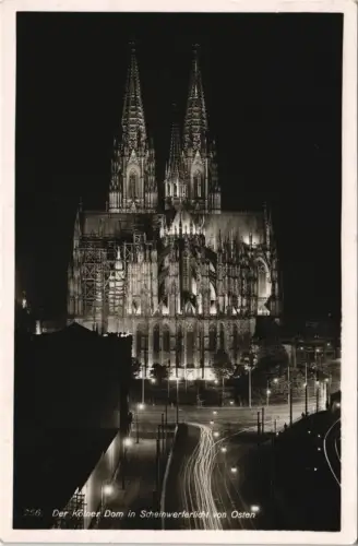Köln Kölner Dom im Scheinwerferlicht, Abend-/Nachtaufnahme 1934/1940