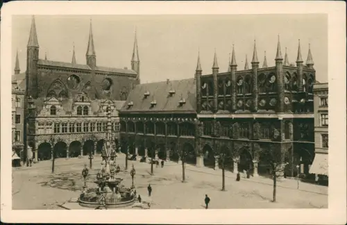 Ansichtskarte Lübeck Rathaus vom Markt aus. 1929